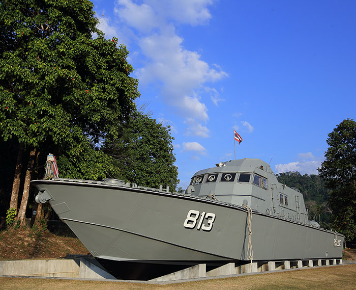 813 Police Tsunami Boat and Tsunami Memorials